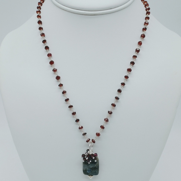 Larvikite and Garnet Pendant Necklace - Picture 5 of 5